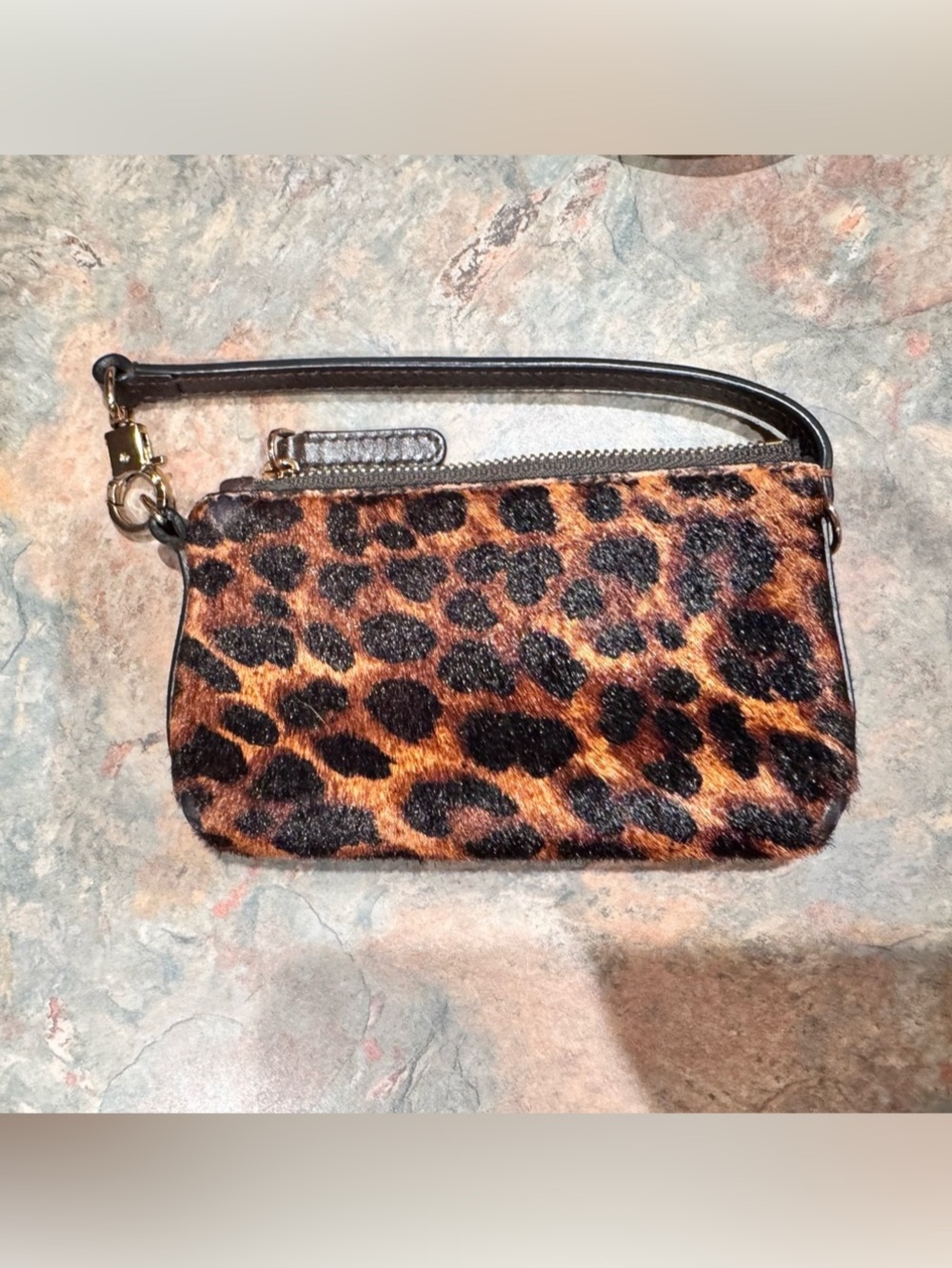 Adorable Madewell Leopard Print Wristlet Clutch in Brown & Black